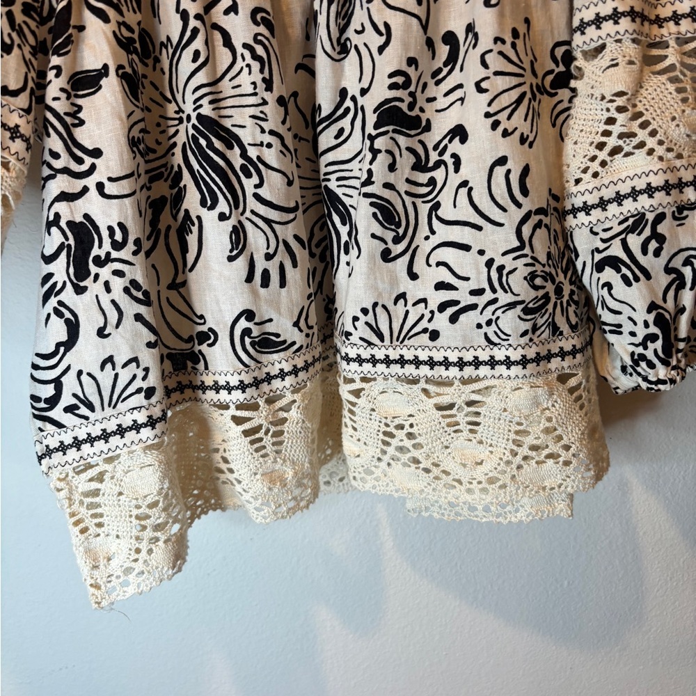 Christian Siriano Black and Cream Floral Blouse - Picture 5 of 7